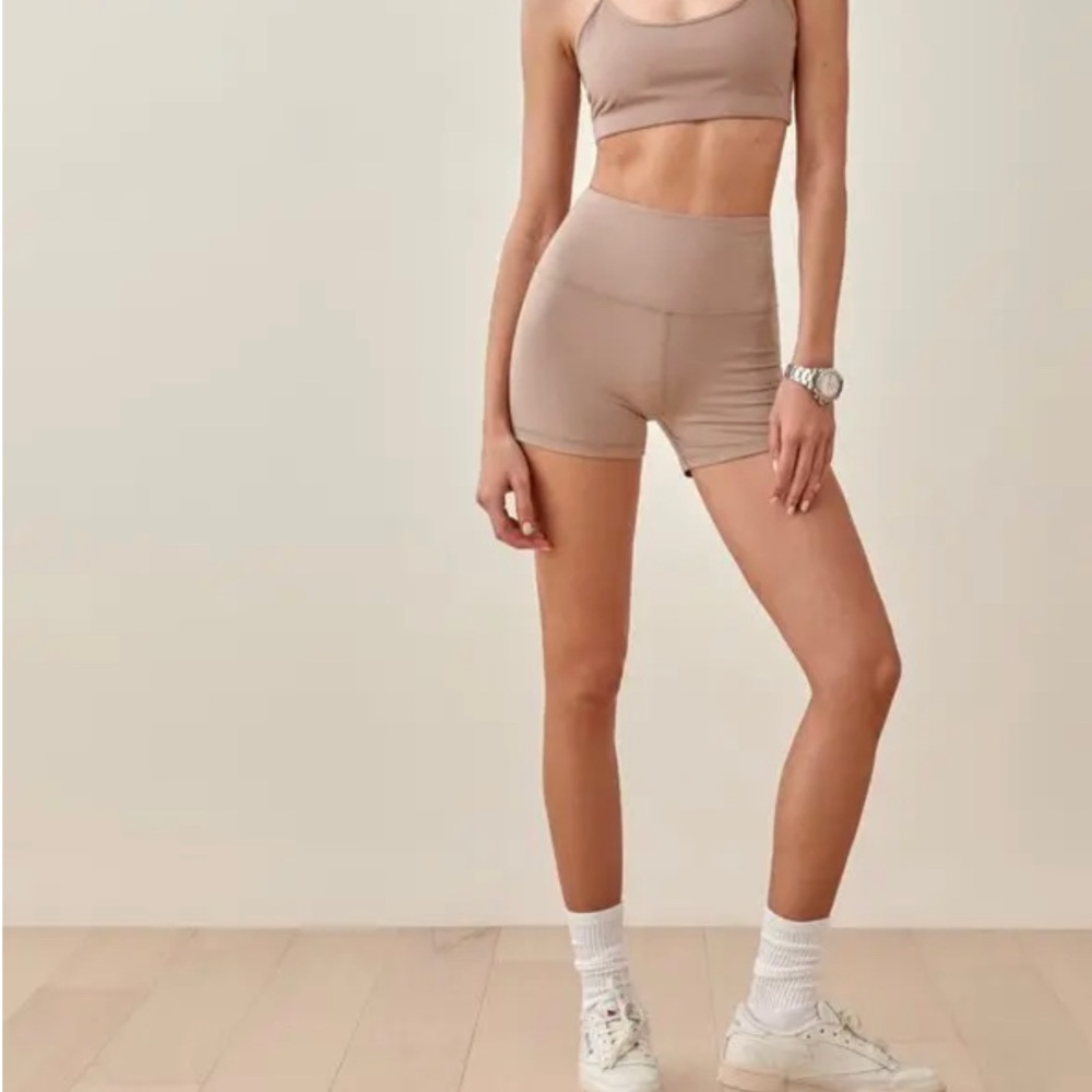 Reformation - Ecostretch High Rise 3” Bike Short - Clay - Size M - Sold Out